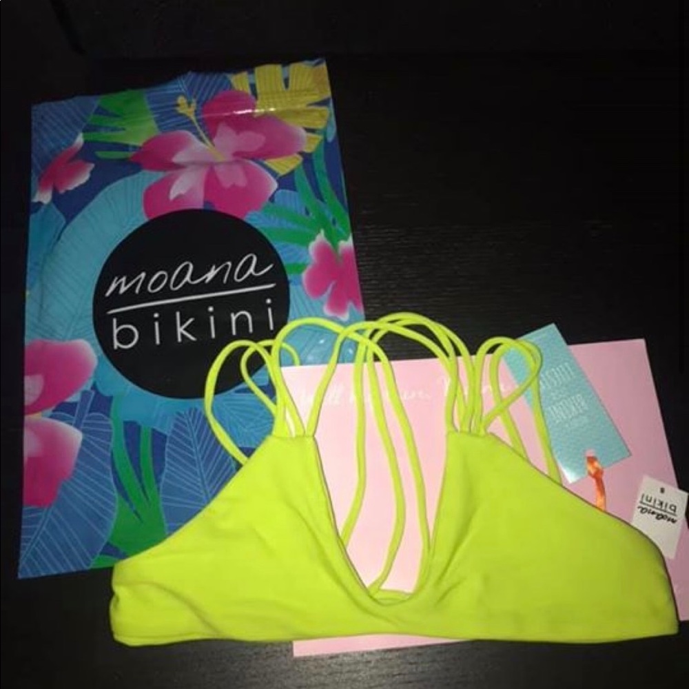 Lulu Lime Moana Bikini Top size Small